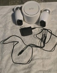 Arlo 2 Security Camera System 2 Cameras + VMB3500 Base Station