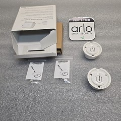 Arlo Magnetic Wall Mounts Set of 2 for Ultra, Ultra 2 Pro 3 & Pro 4 Unused.