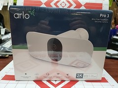 Arlo Pro 3 Floodlight Indoor/Outdoor Security Camera – White